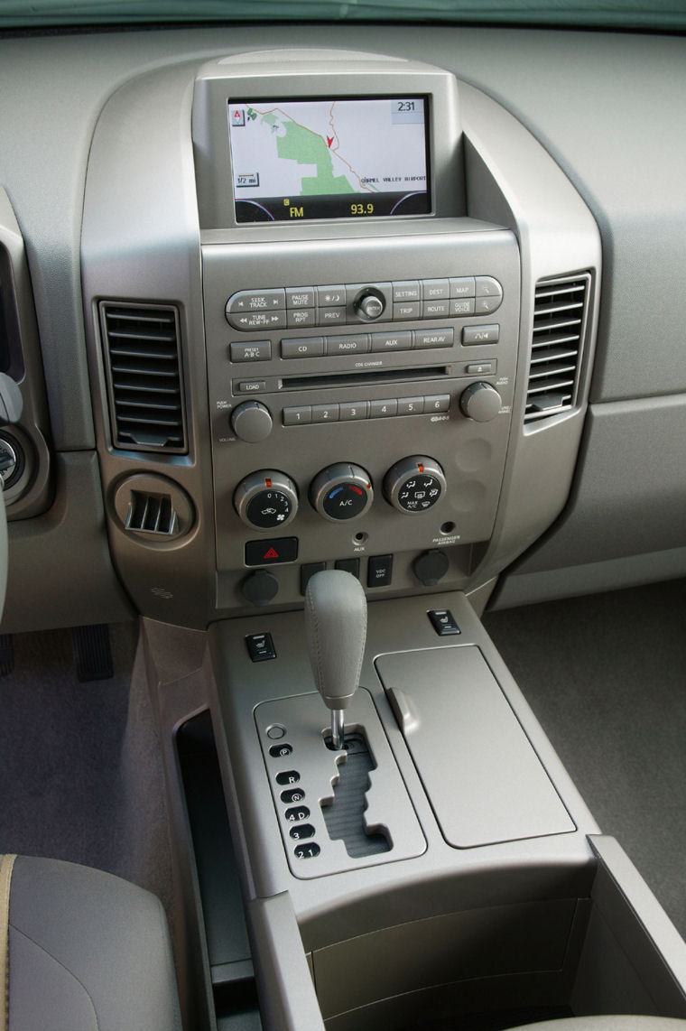 2004 Nissan Titan Crew Cab Center Stack Picture Pic Image